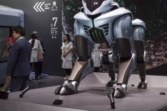 四足歩行ロボット「CORLEO」