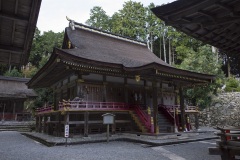 東本宮本殿