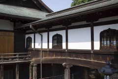 清水観音堂 橋廊の白壁