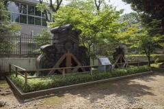 旧本坊表門・根本中堂 鬼瓦