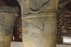 縄文土器 渦巻文の深鉢