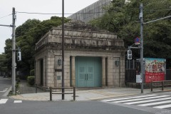 博物館動物園駅跡