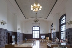 ホール