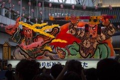 柏ねぶた 鉾と剣を交える武者の鏡絵