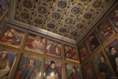 ストゥディオーロ（フェデリーコ・ダ・モンテフェルトロの書斎）
