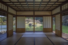 掬月亭 掬月の間から南湖