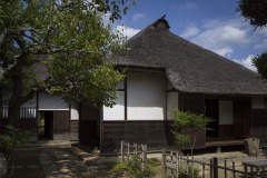 旧河原家住宅 茅葺屋根の外観