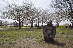 関宿城公園 ゴリラの像
