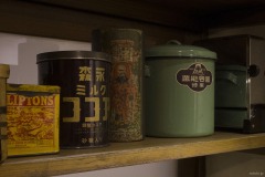 缶