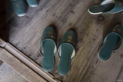 哲学堂のスリッパ