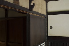 旧取手宿本陣染野家住宅 槍掛け