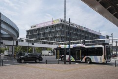 豊洲市場 管理施設棟とTOKYO BRT
