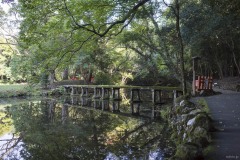 水分神社 池と石橋