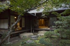 旧安田楠雄邸 庭園から