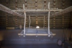 竪穴住居内部 機織り機