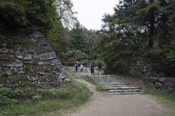 安土城跡と瀬田の唐橋